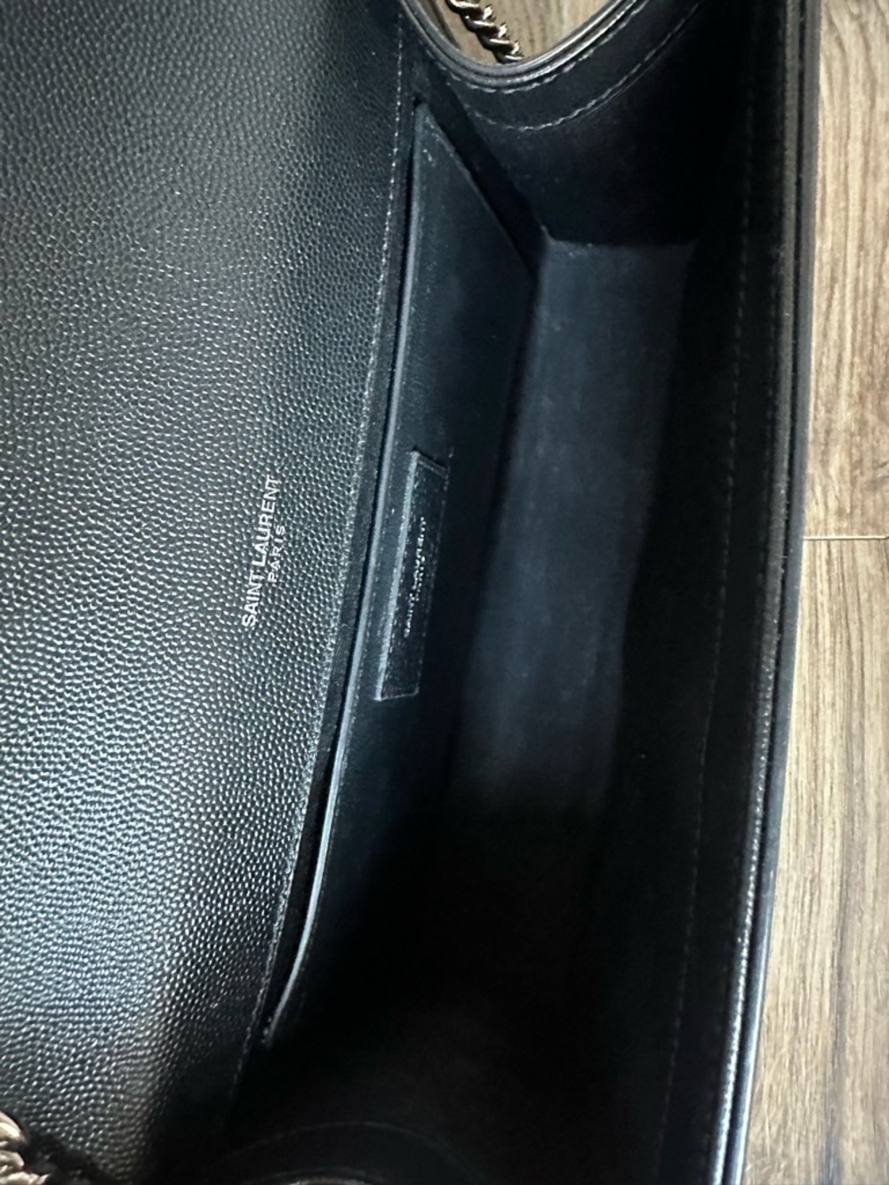 SAINT LAURENT KATE MEDIUM CHAIN BAG WITH TASSEL IN GRAIN - Picture 12 of 17
